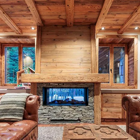 Five Bedrooms All With Fantastic Mountain Views شامونكس