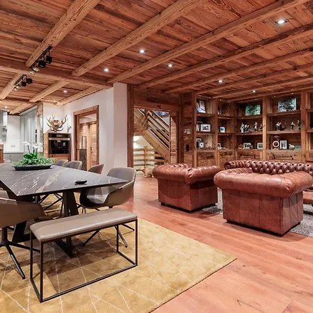 بيت للعطل Five Bedrooms All With Fantastic Mountain Views شامونكس