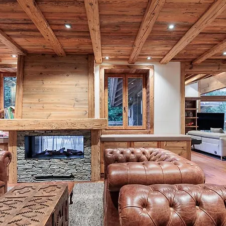Five Bedrooms All With Fantastic Mountain Views بيت للعطل *