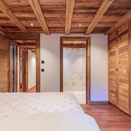 Five Bedrooms All With Fantastic Mountain Views بيت للعطل